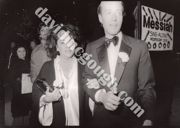 Elizabeth Taylor and Halston 1979, NYC 2.jpg